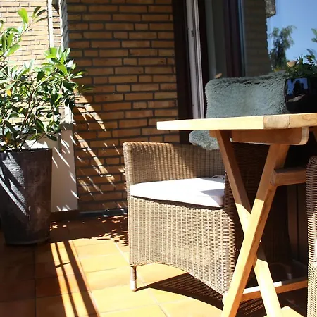 Ferienwohnung Maya, Sudbalkon & Ruhig Gelegen