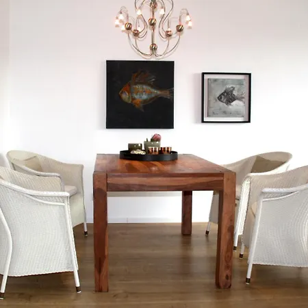 Ferienwohnung Maya, Sudbalkon & Ruhig Gelegen *